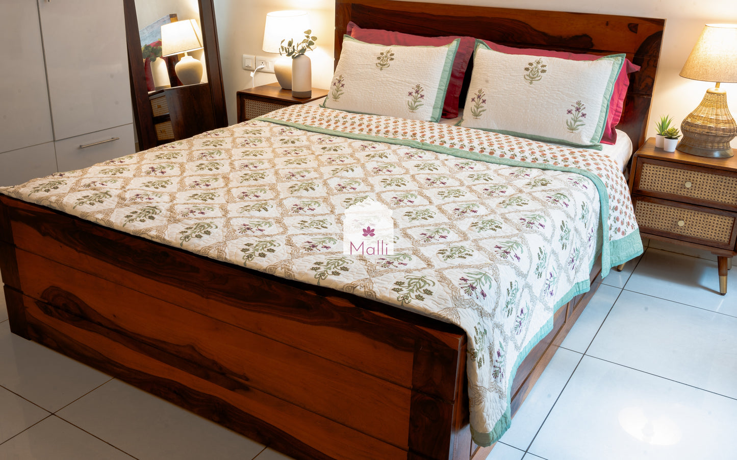 Pink madhumalti jaal - Quilted reversible bedcover in pure mulmul cotton