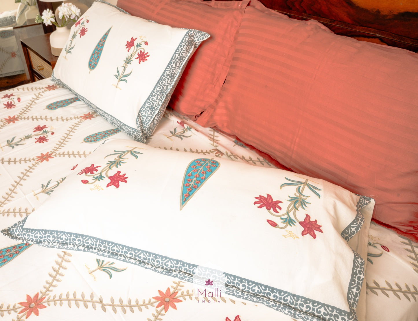Pink tulip & blue leaf jaal - Pure cotton double bedsheet handblock printed