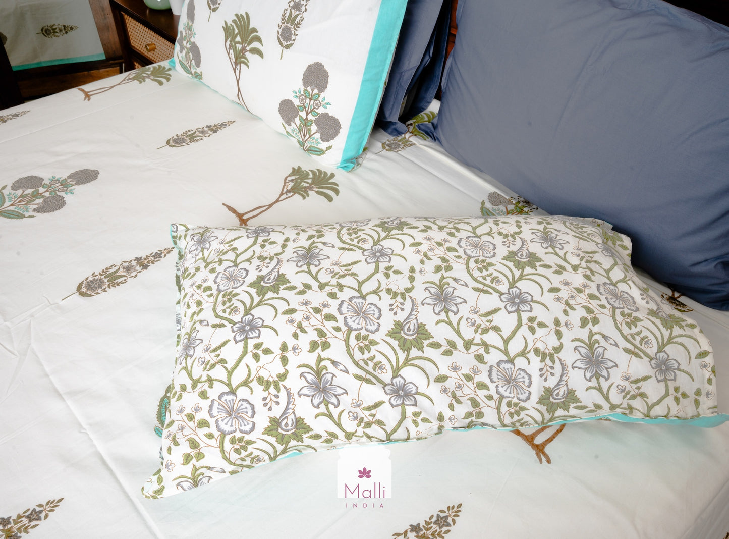 Grey chrysanthemum, palm & leaf buti - Pure cotton double bedsheet handblock printed