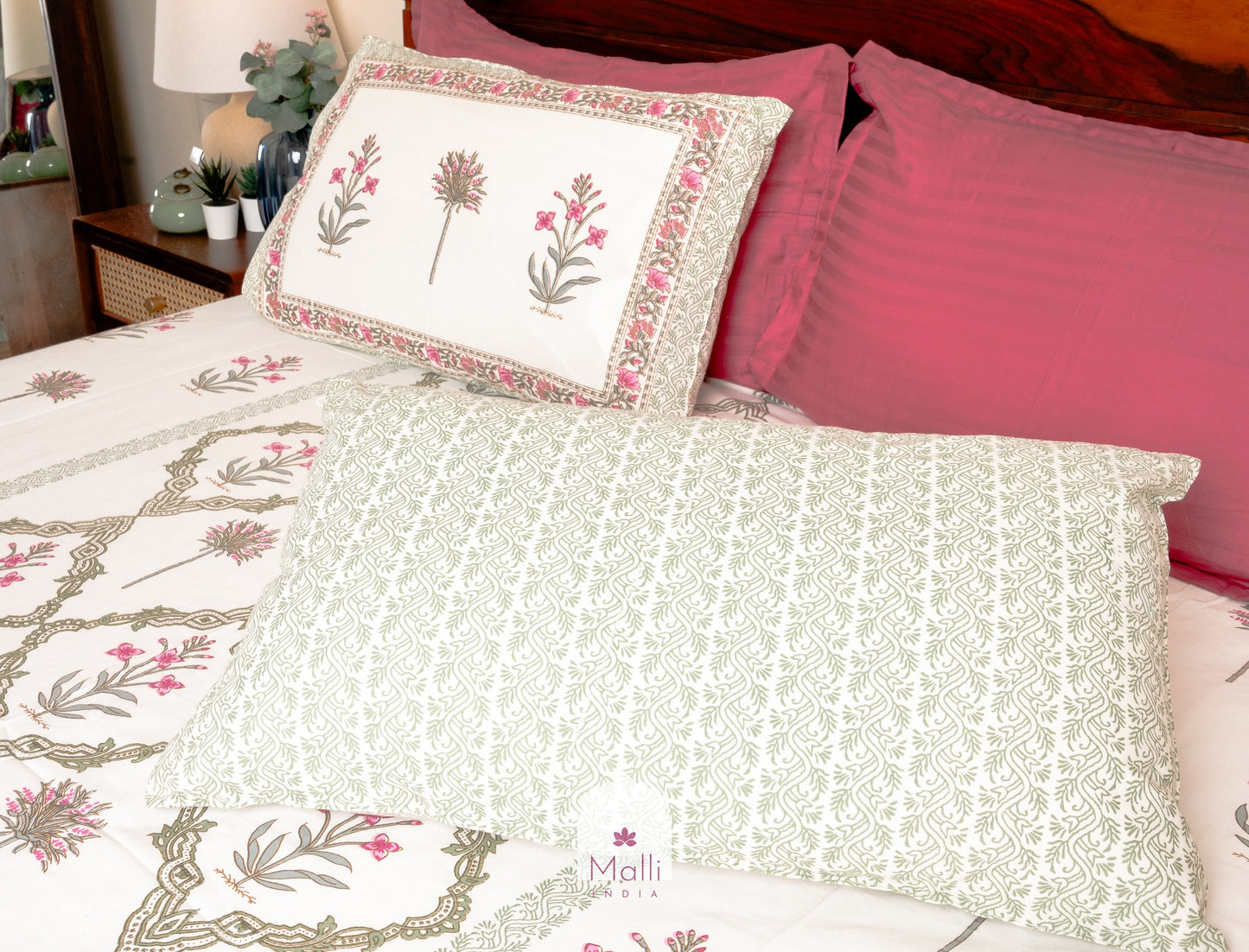 Pink madhumalti & green shrub buti with jaal at the centre - Pure cotton double bedsheet handblock printed