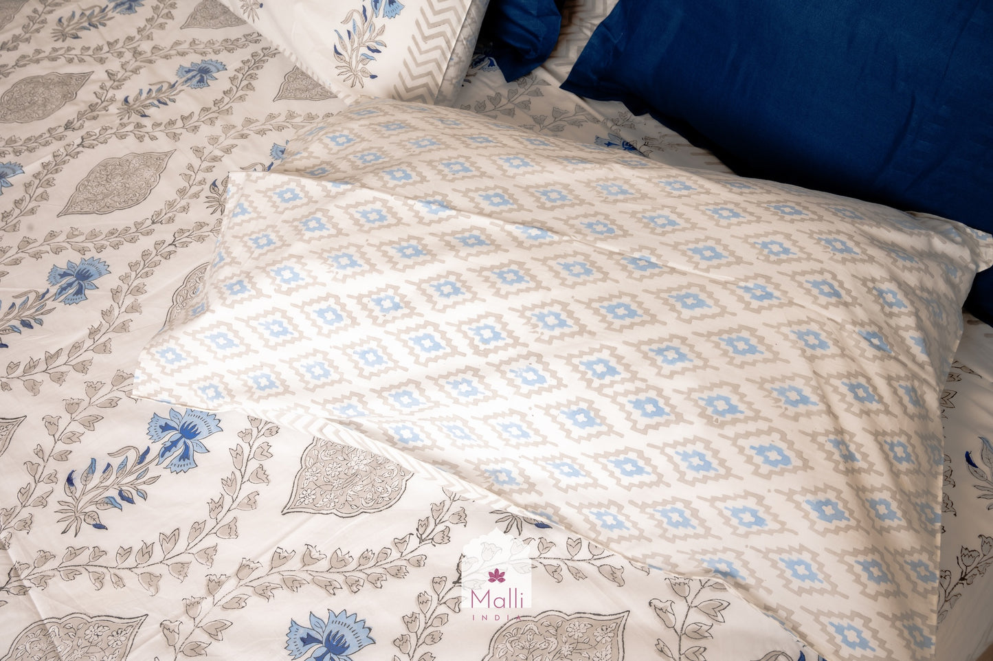 Blue & grey floral jaal - Pure cotton double bedsheet handblock printed (Super king)