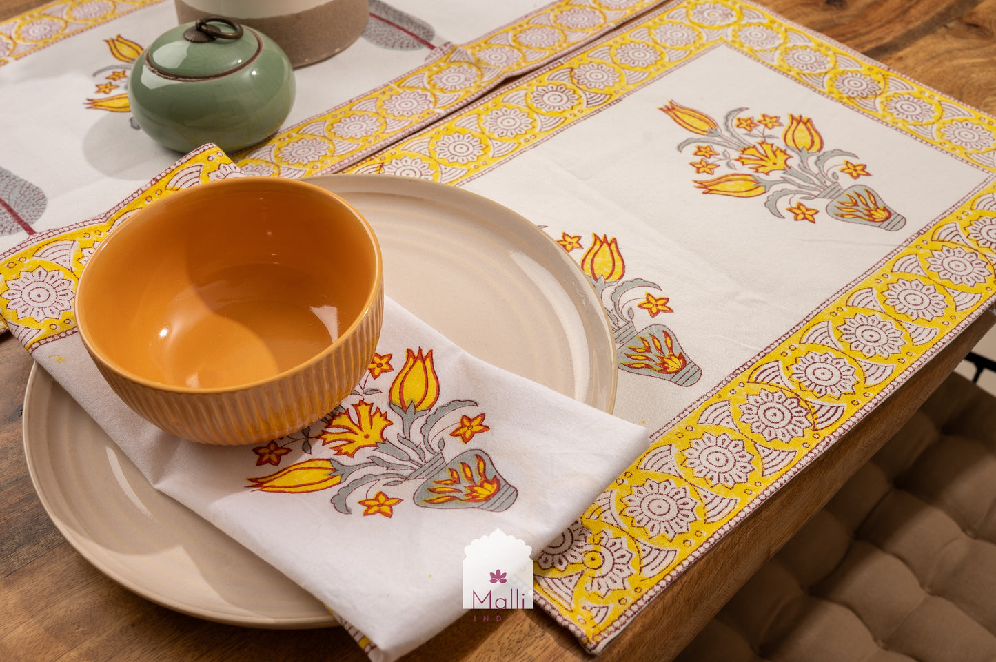 Yellow bouquet - Runner, placemat & napkin set for 6 seater
