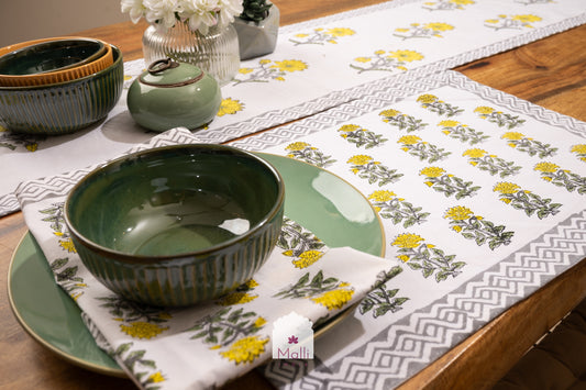 Yellow dahlia buti - Runner, placemat & napkin set for 6 seater