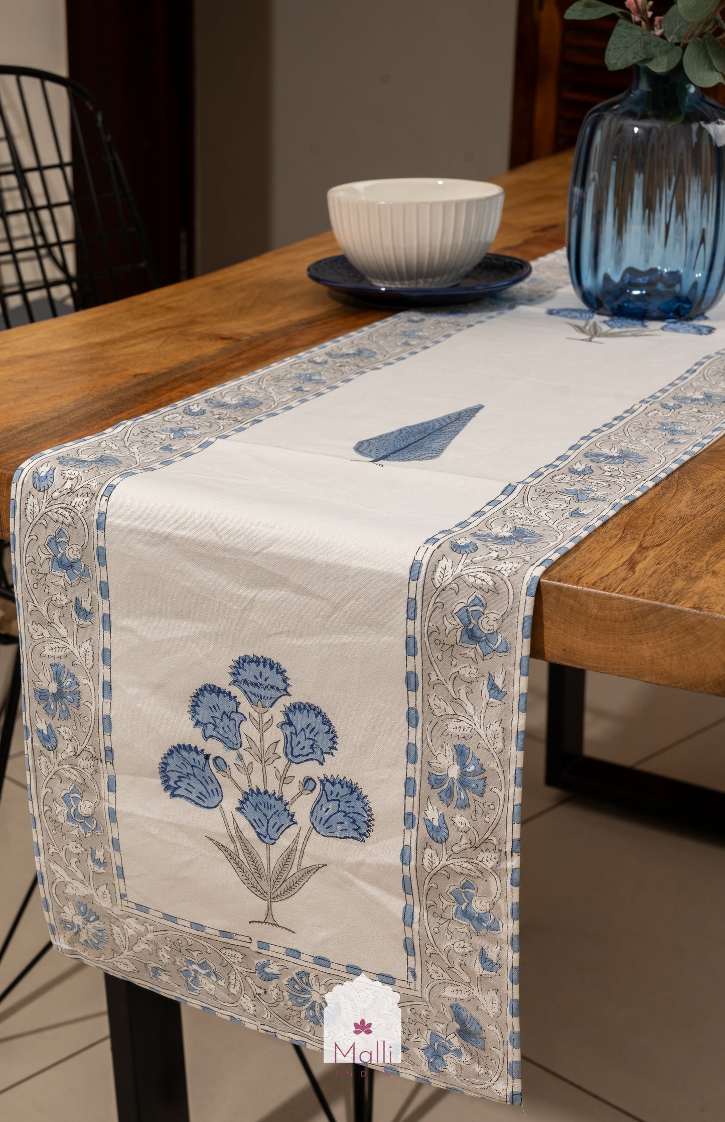 Blue hibiscus bunch - 6 seater runner in canvas cotton