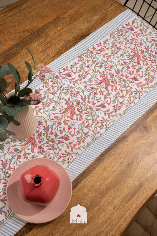 Laal baagh jaal with blue border - 6 seater runner in canvas cotton