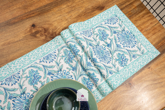 Blue bloom - 6 seater runner in canvas cotton