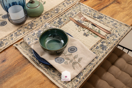 Blue daisies - Runner, placemat & napkin set for 6 seater