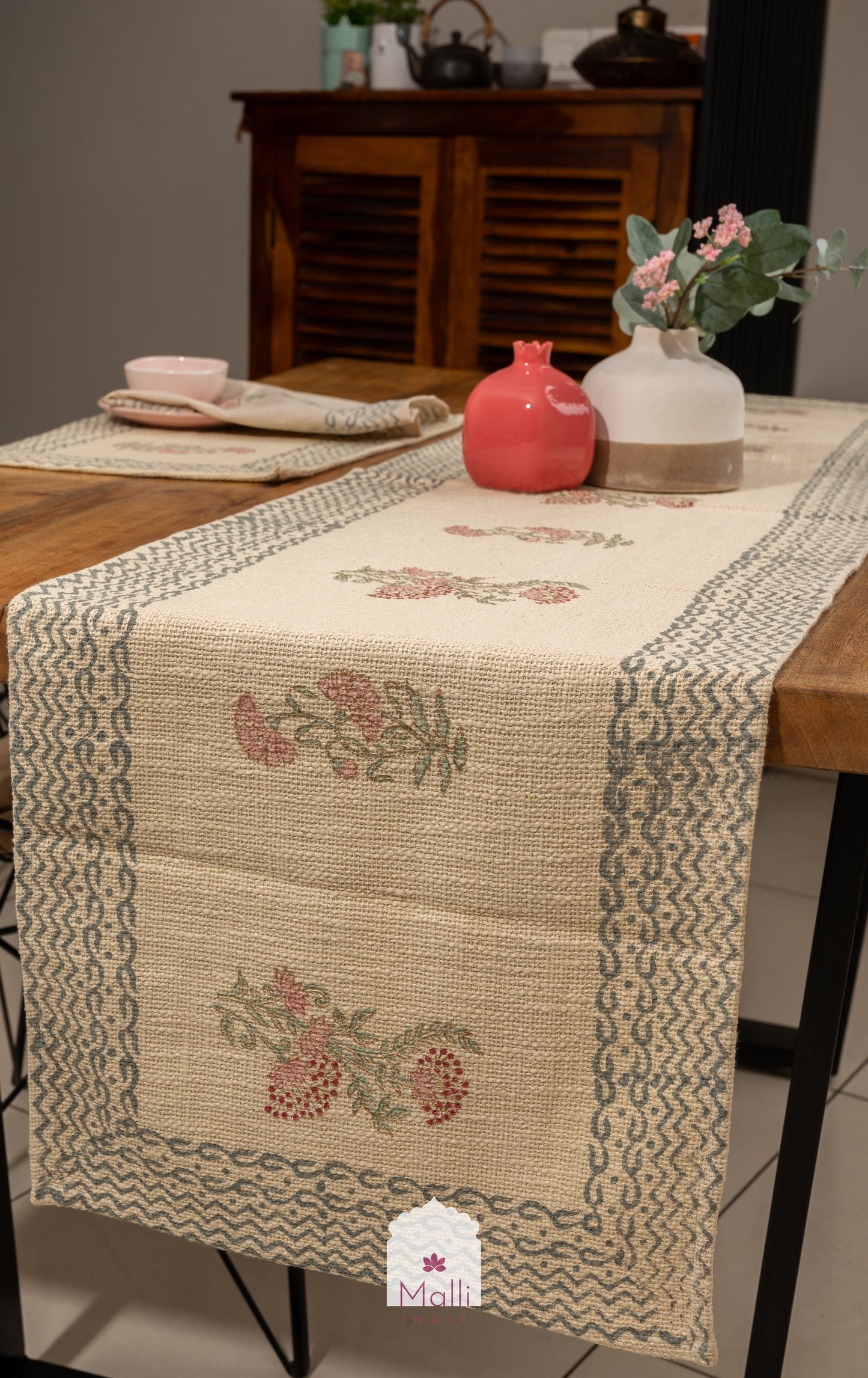 Pink mughal florals - Runner, placemat & napkin set for 6 seater