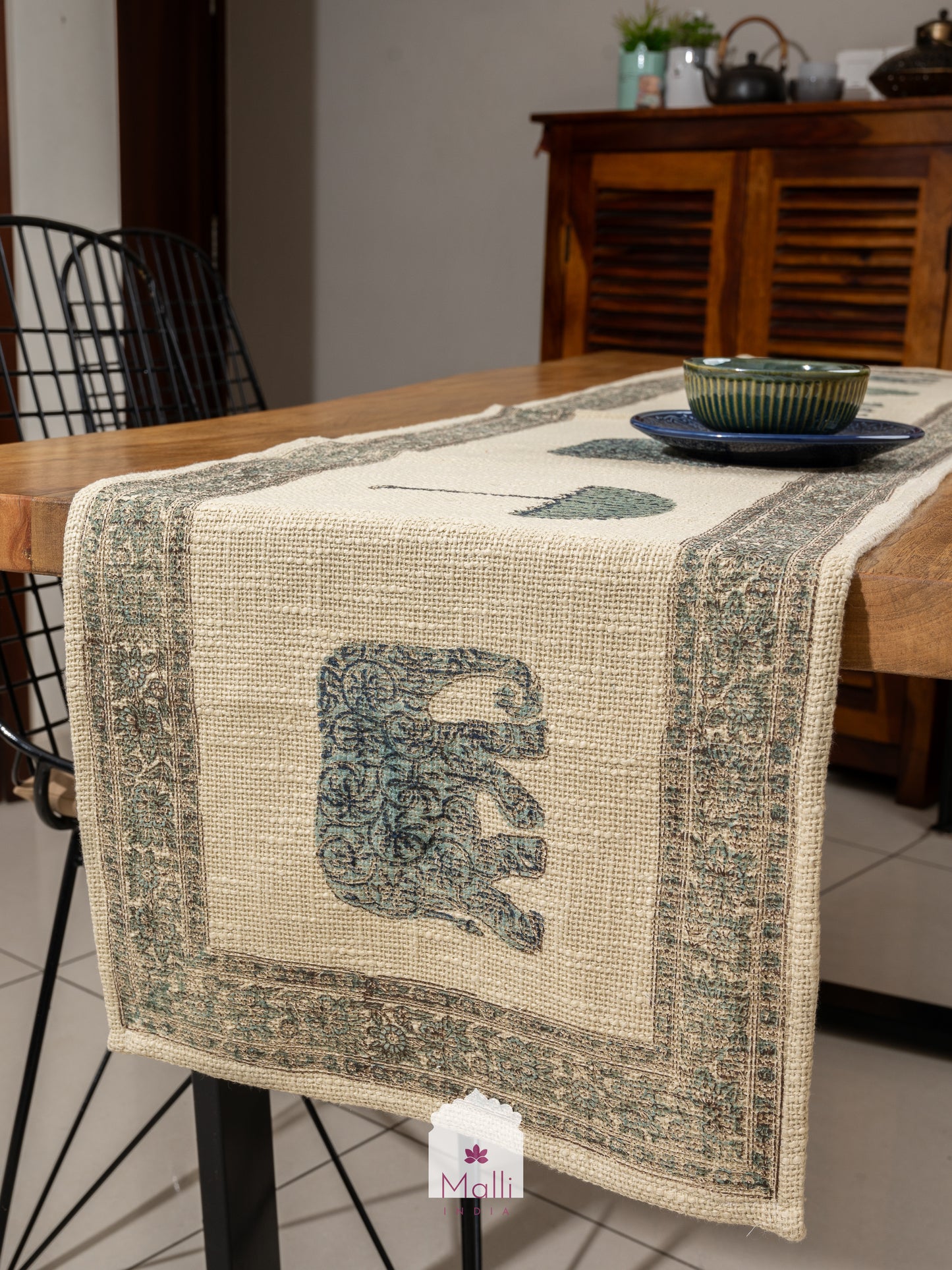 Blue elephant & umbrella - 6 seater runner in jute cotton