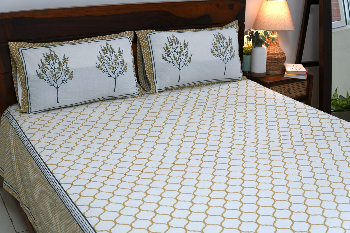Beige jharokha - Pure cotton King / Queen size double bedsheet