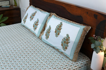 Buti in jaal design - Pure cotton King / Queen size double bedsheet