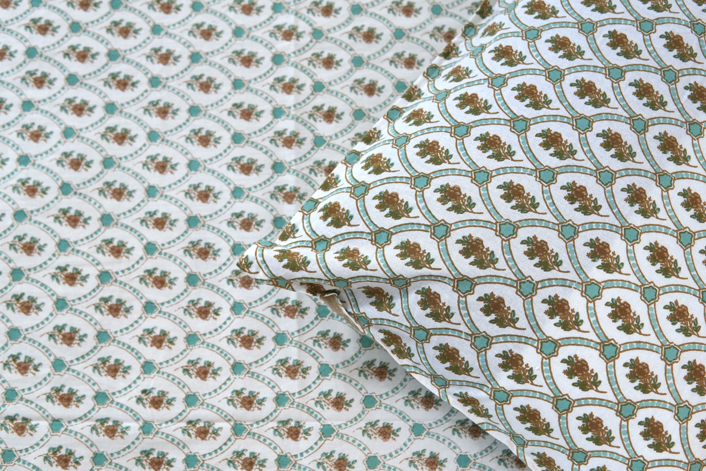 Buti in jaal design - Pure cotton King / Queen size double bedsheet