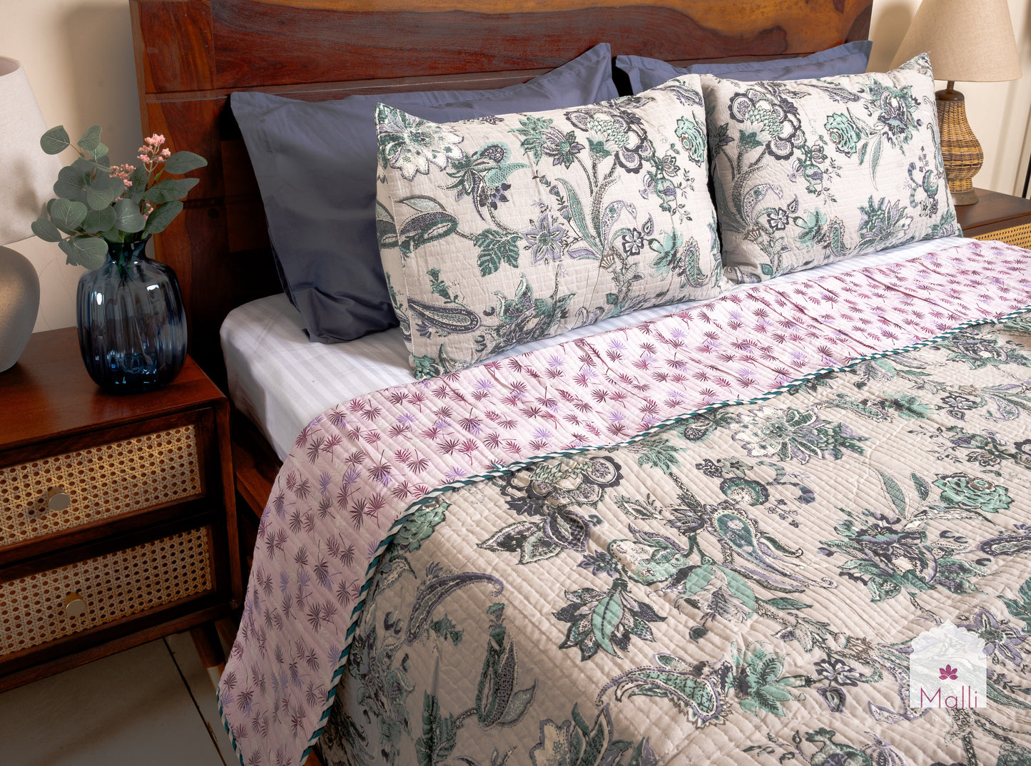 Blue bloom on light grey base - Quilted reversible bedcover in pure cotton