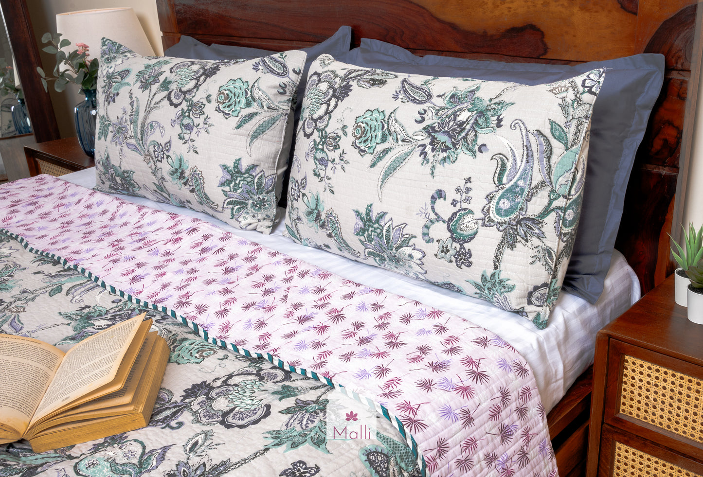 Blue bloom on light grey base - Quilted reversible bedcover in pure cotton