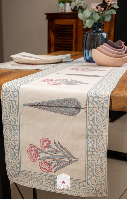 Pink tulips on beige - Runner, placemat & napkin set for 6 seater