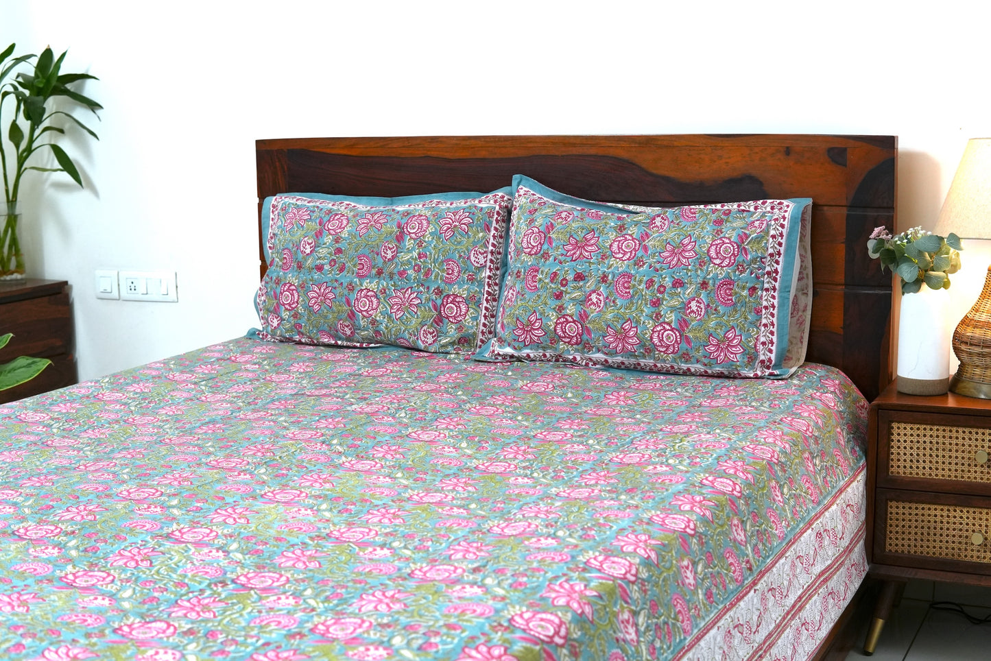Turquoise royals handblock printed pure mulmul dohar with cotton bedsheet - 4 pieces bedding set (King / Queen Size)