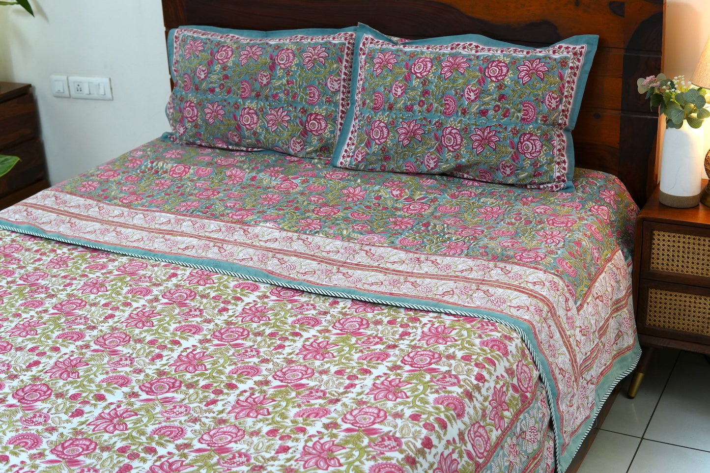 Turquoise royals handblock printed pure mulmul dohar with cotton bedsheet - 4 pieces bedding set (King / Queen Size)