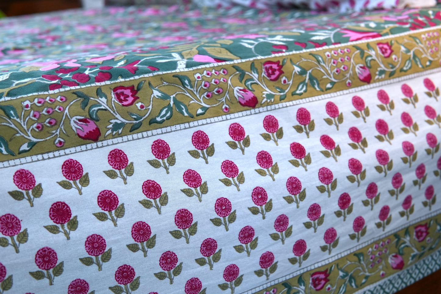Dense forest with buti border - Pure cotton King / Queen size double bedsheet
