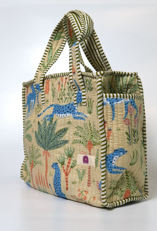 Lunch bag with zipper closure - Tropical jungle on beige