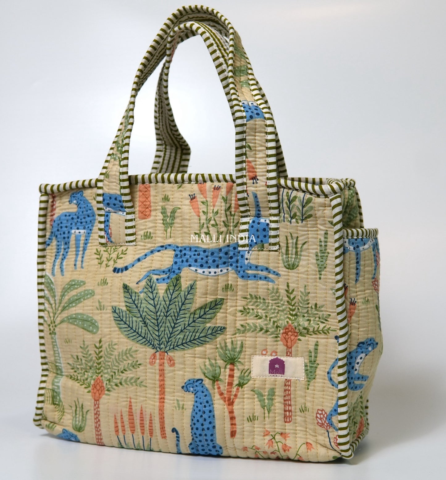 Lunch bag with zipper closure - Tropical jungle on beige