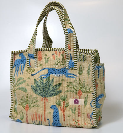 Lunch bag with zipper closure - Tropical jungle on beige