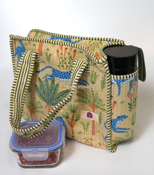 Lunch bag with zipper closure - Tropical jungle on beige