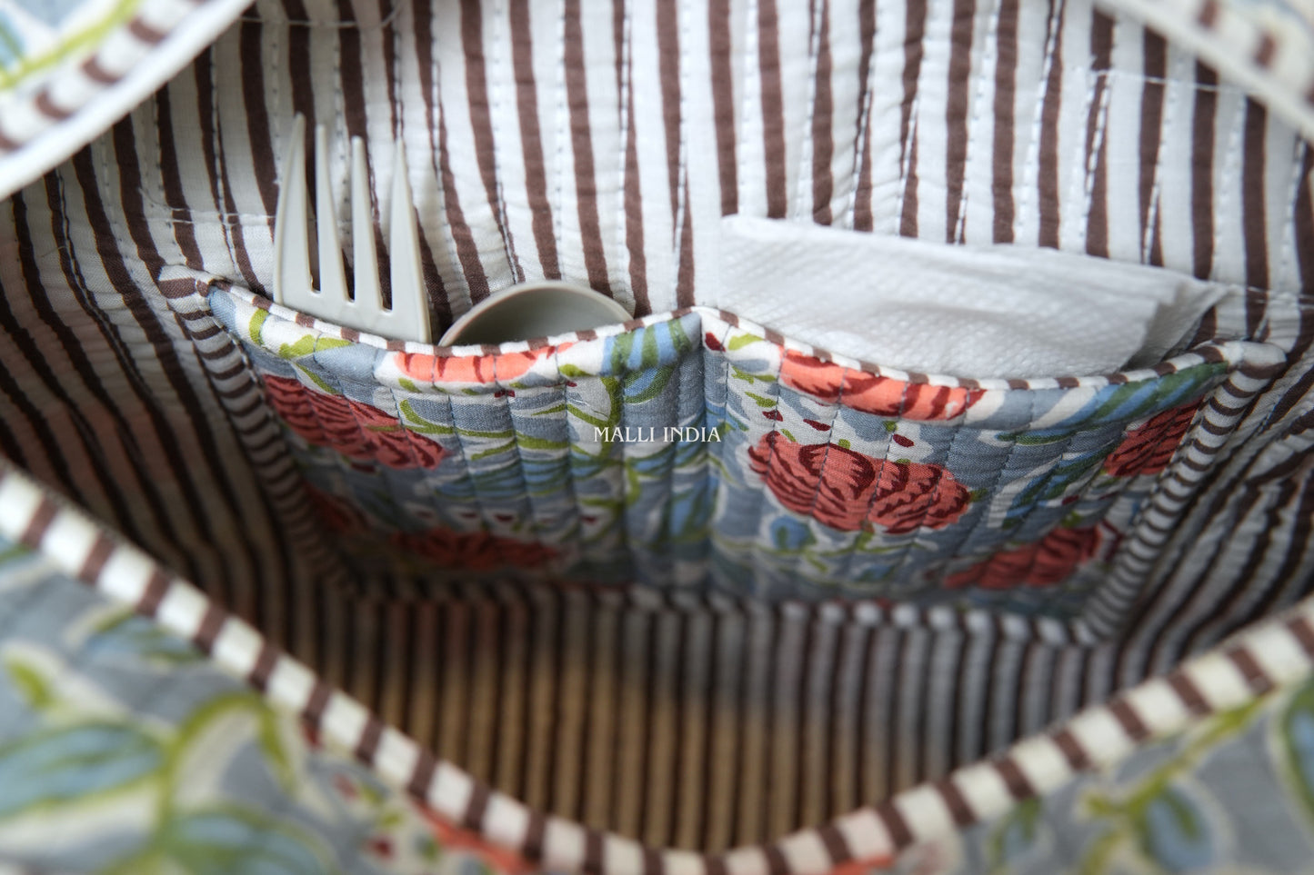 Lunch bag with zipper closure - Red poppies on grey