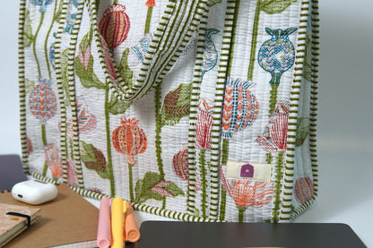 Travel tote bag with zipper closure - Pomegranate garden