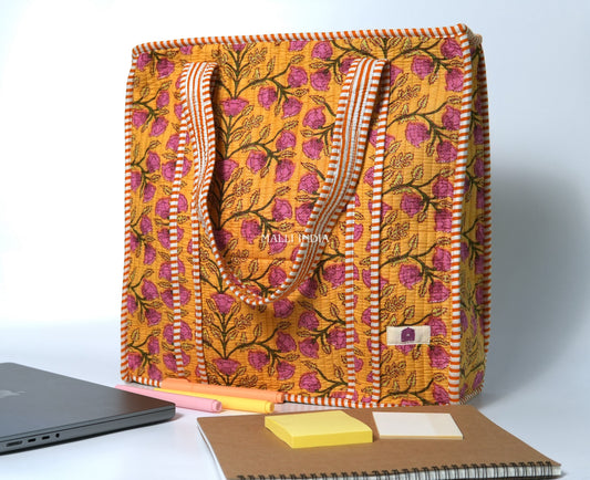Travel tote bag with zipper closure - Pink blossoms on yellow