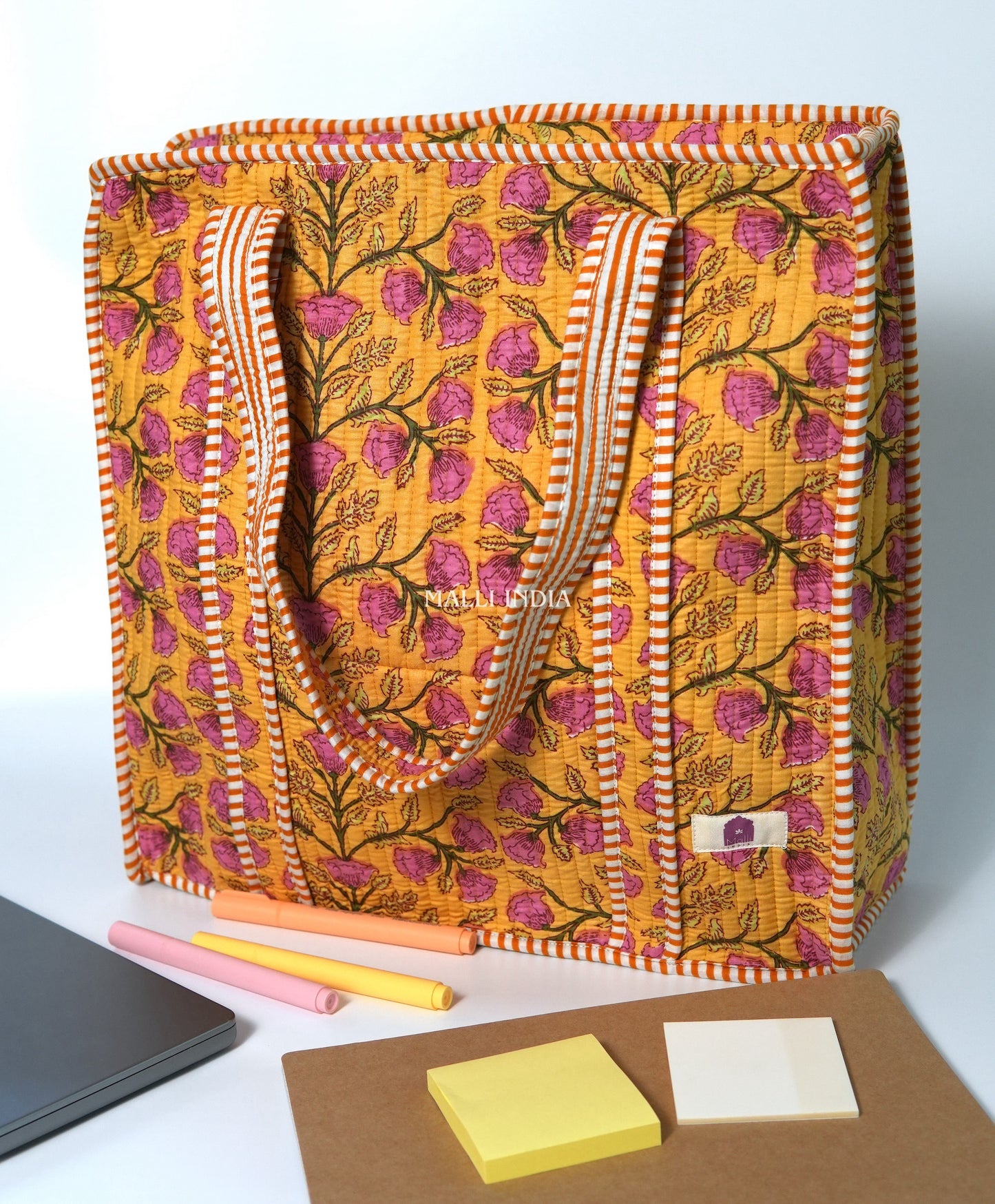 Travel tote bag with zipper closure - Pink blossoms on yellow