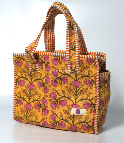 Lunch bag with zipper closure - Pink blossoms on yellow