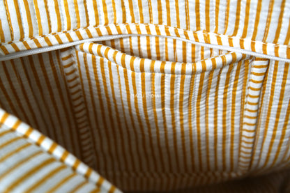 Travel tote bag with zipper closure - Mustard thin stripes