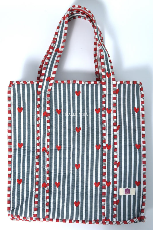 Travel tote bag with zipper closure - Mini hearts on grey stripes