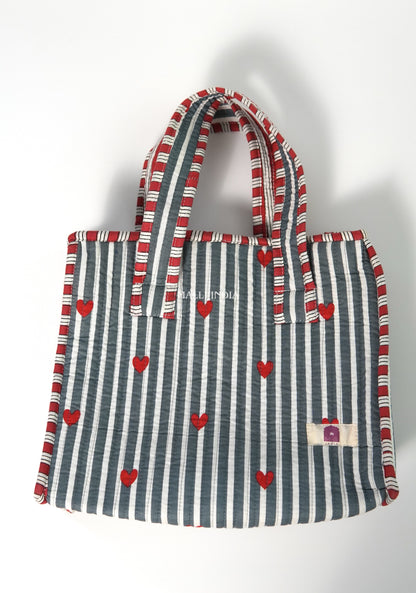 Lunch bag with zipper closure - Mini hearts on grey stripes