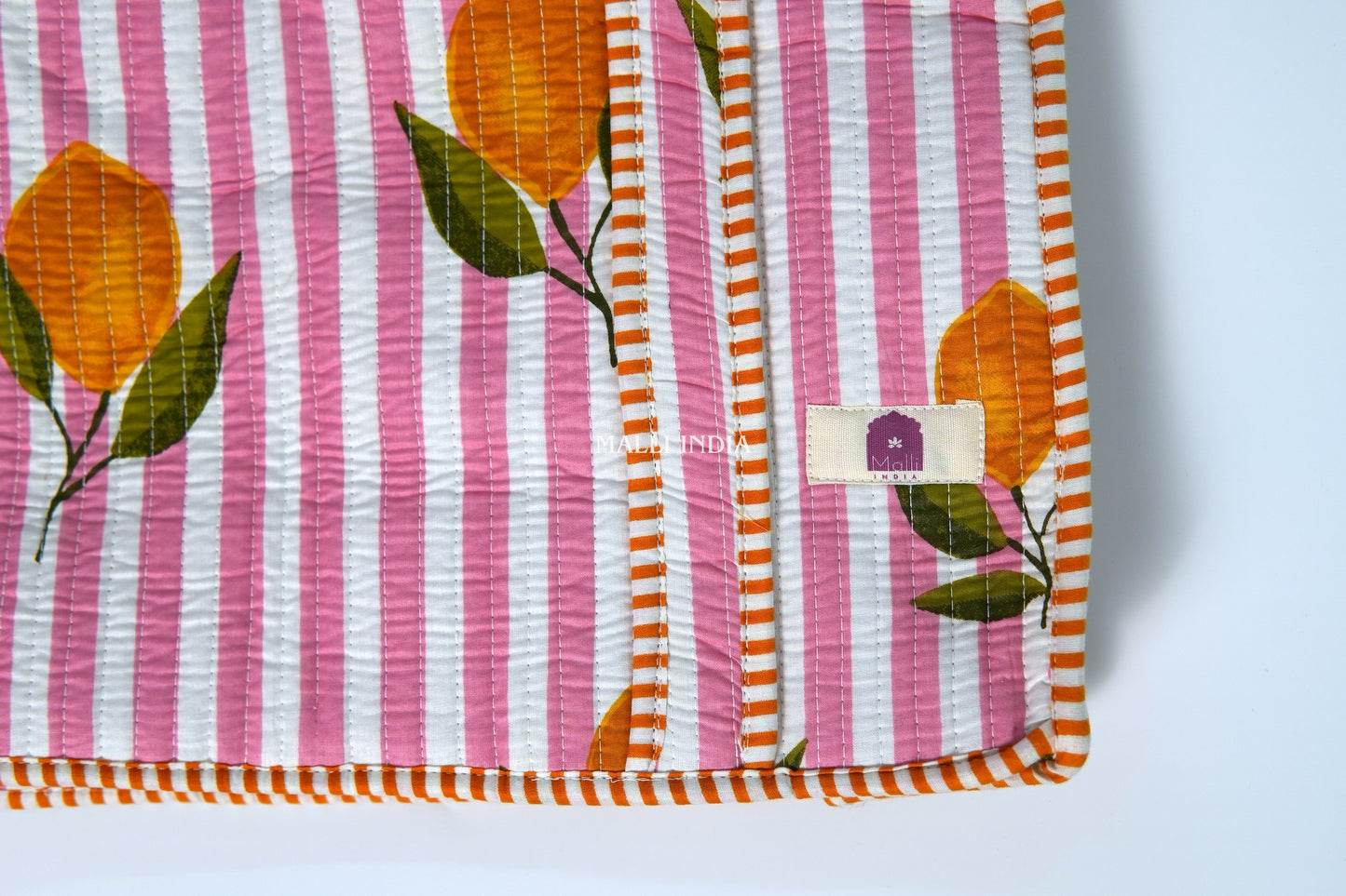 Travel tote bag with zipper closure - Lemons on pink stripes
