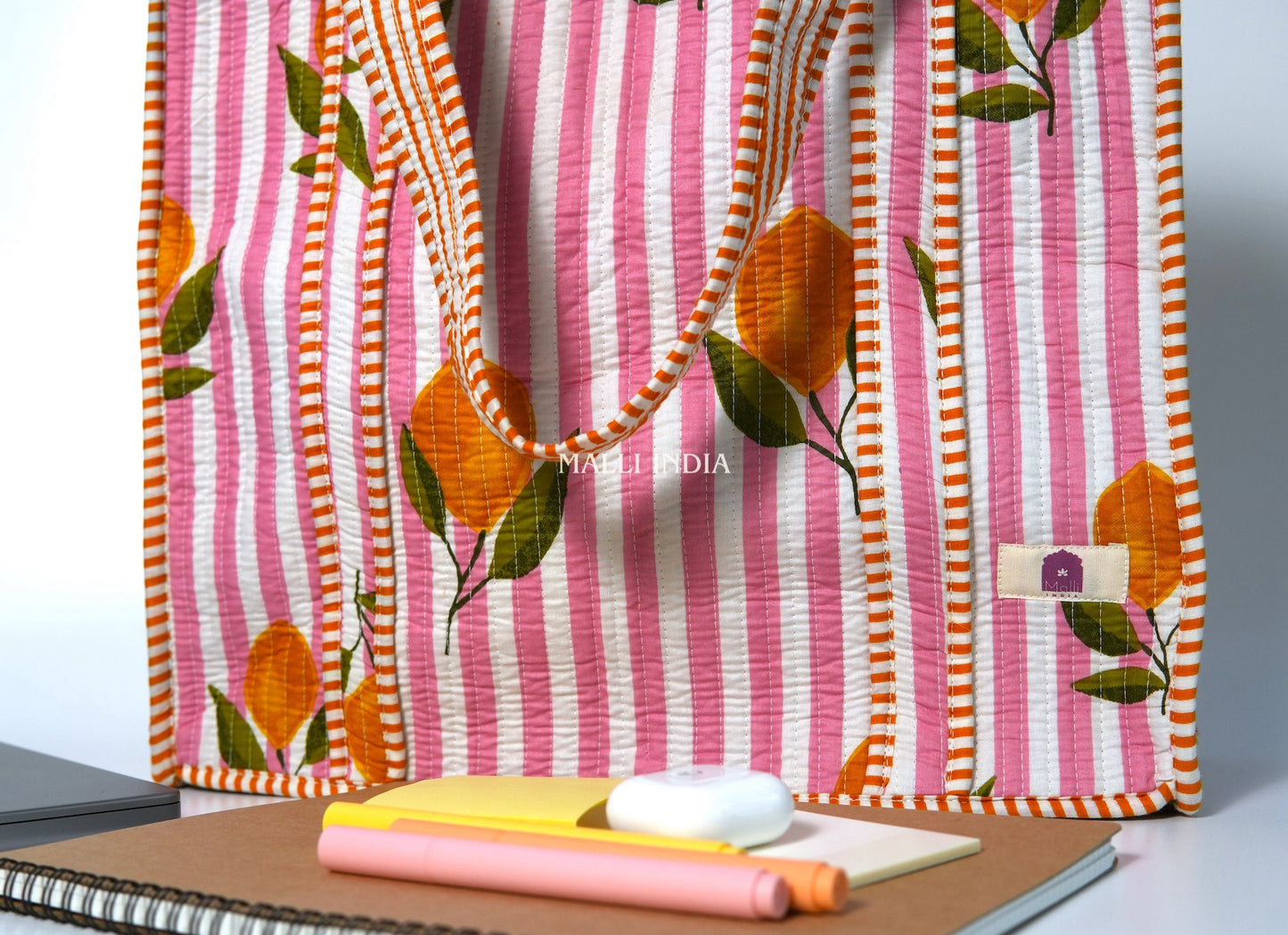 Travel tote bag with zipper closure - Lemons on pink stripes