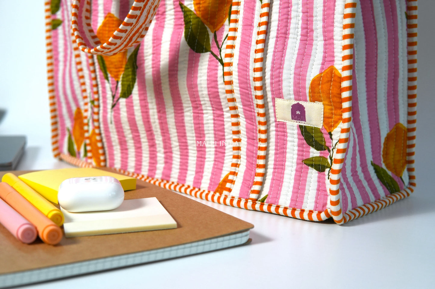 Travel tote bag with zipper closure - Lemons on pink stripes