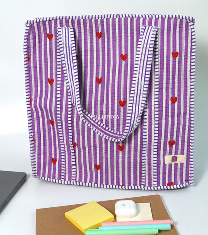Travel tote bag with zipper closure - Mini hearts on purple stripes