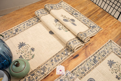 Blue daisies - Runner, placemat & napkin set for 6 seater