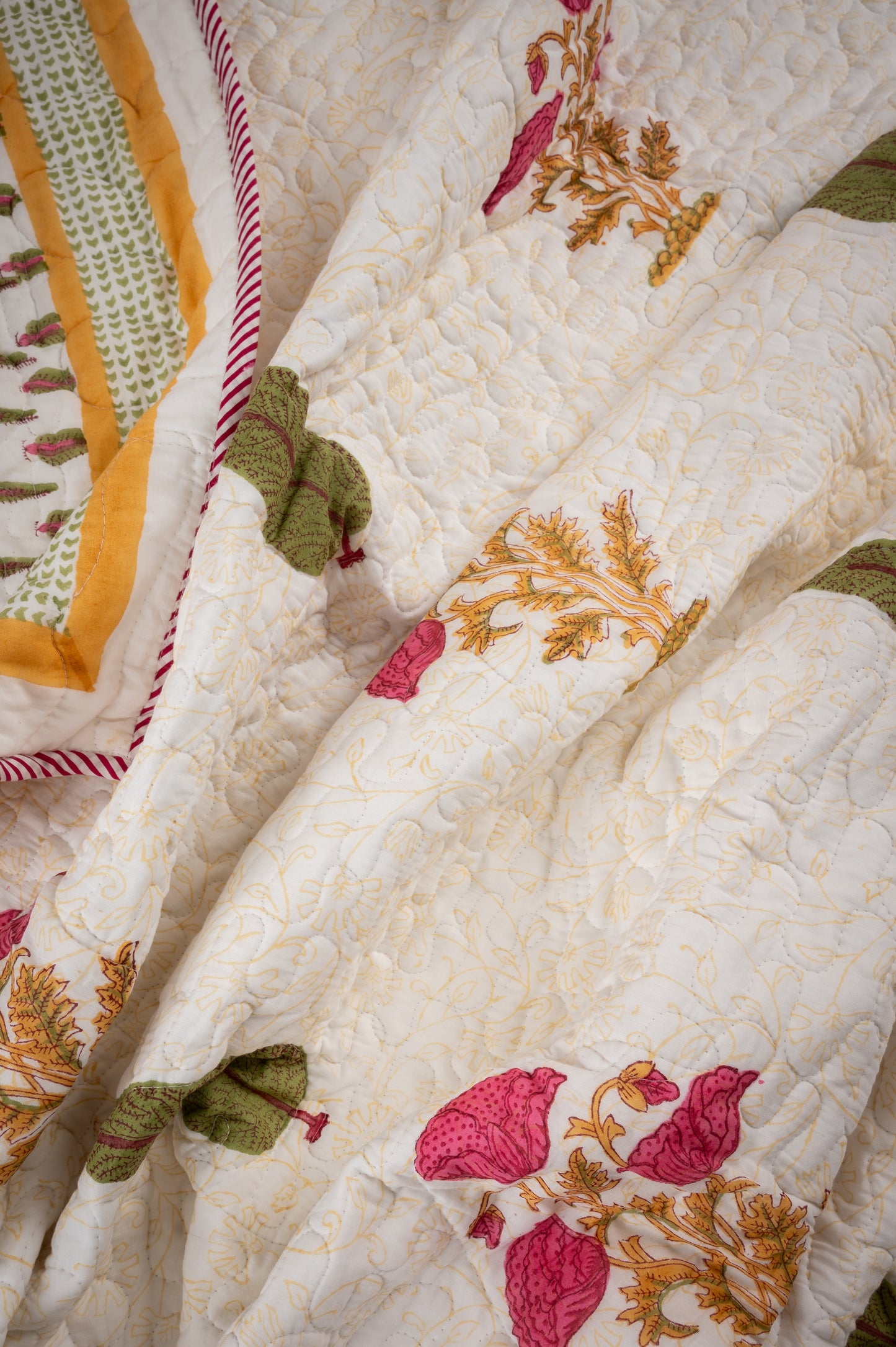 White shalimar - Handblock printed pure mulmul cotton reversible quilt