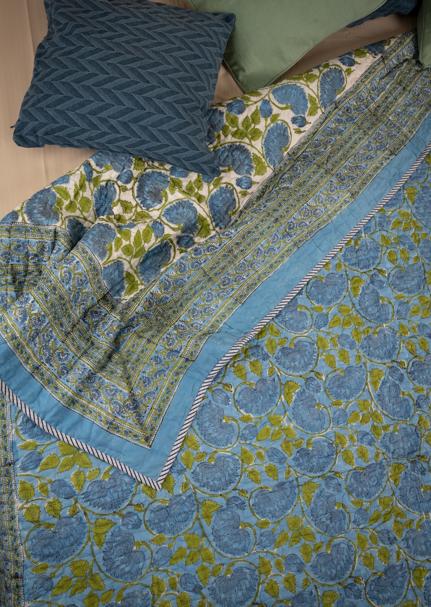 Blue dahlias - Handblock printed pure mulmul cotton reversible quilt
