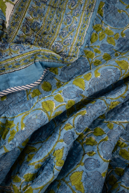 Blue dahlias - Handblock printed pure mulmul cotton reversible quilt