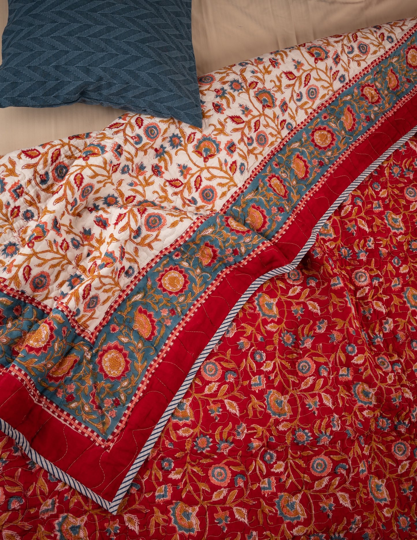 Red blooming gardens - Handblock printed pure mulmul cotton reversible quilt
