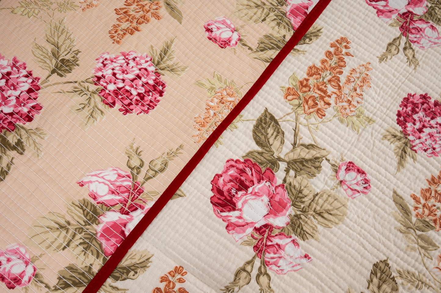 Rose gardens with cream pillow case - Quilted reversible bedcover in pure cotton