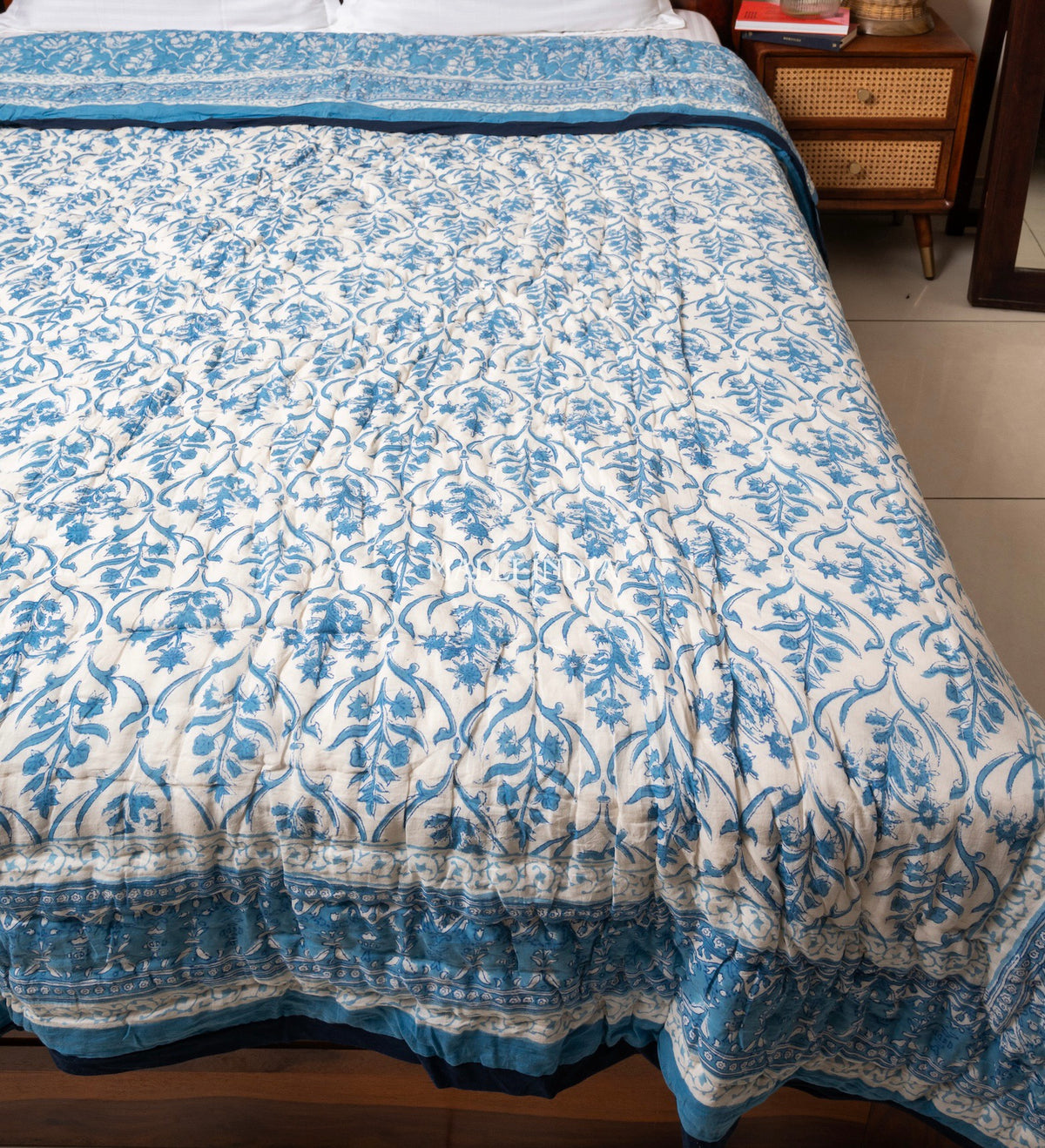 Sky bloom - Handblock printed pure mulmul cotton reversible quilt / Jaipuri rajai