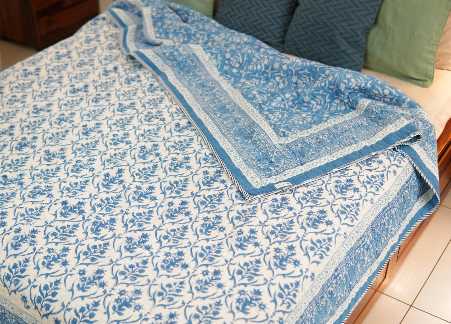 Sky blooms - Handblock printed pure mulmul cotton reversible comforter